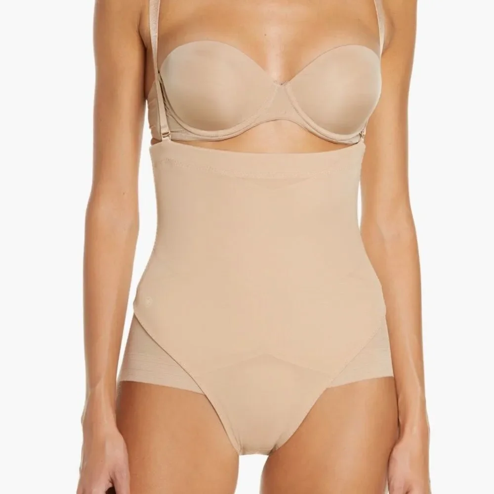 NWT Honeylove Super Power Brief with Straps $84